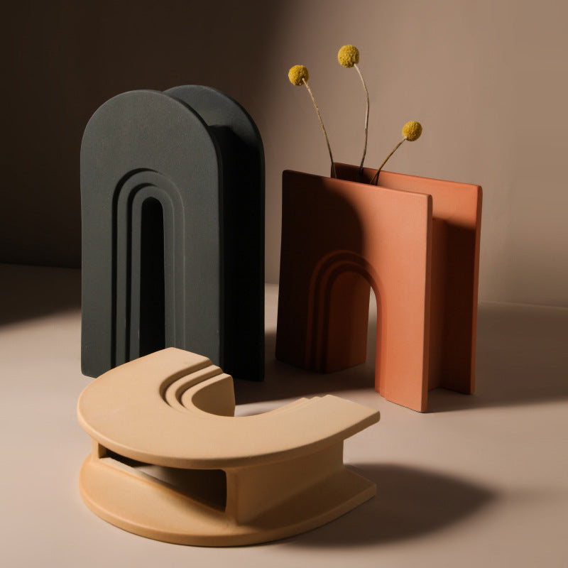 Nordic U-Shaped Porcelain Vase